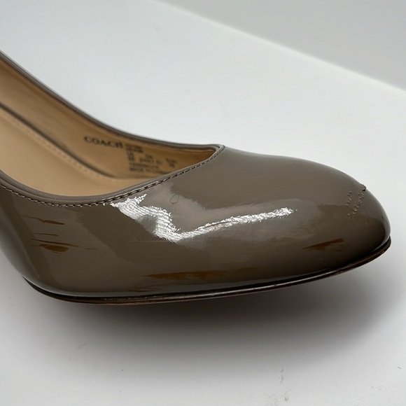 Coach‎ Devon Gray Olive Slip on Round Toe Patent Leather Pumps Size 8B - Picture 10 of 12